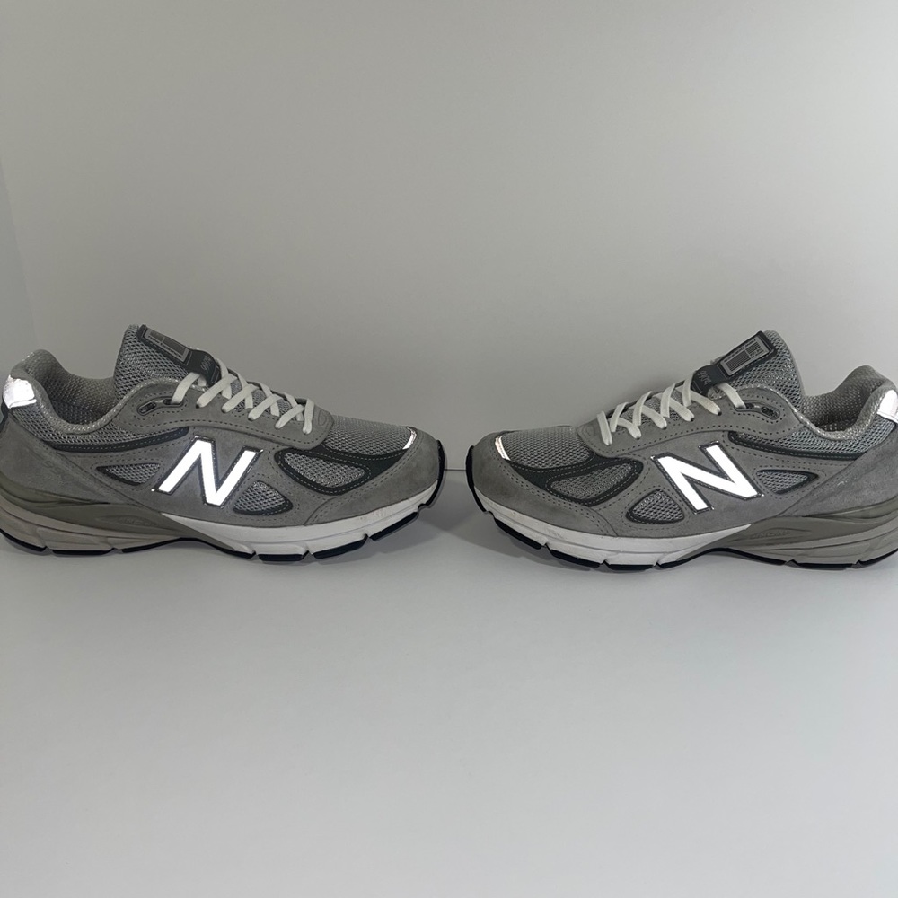 New Balance 990 V4 Kith Grey